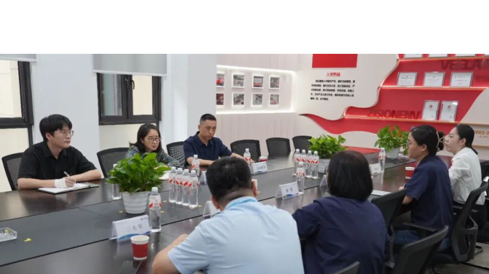 西湖区科技技术局党组书记、局长刘劲卉率一行调研浙大综合赛事平台·微兰科技